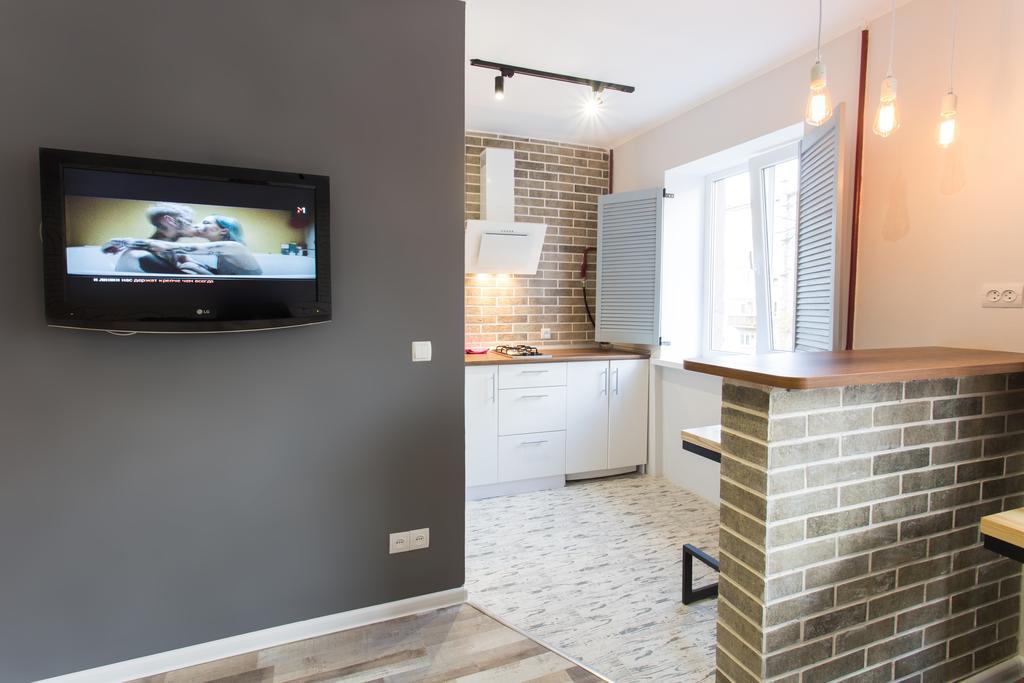 Loft Apartment Near Botanical Garden คาร์คิฟ ภายนอก รูปภาพ