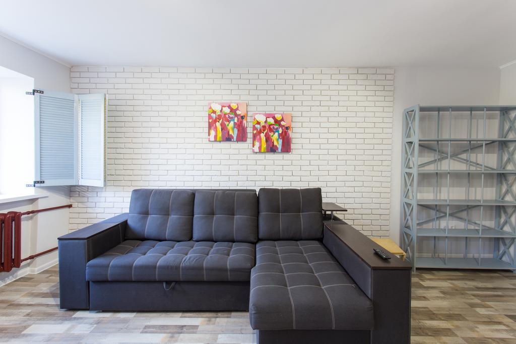 Loft Apartment Near Botanical Garden คาร์คิฟ ภายนอก รูปภาพ