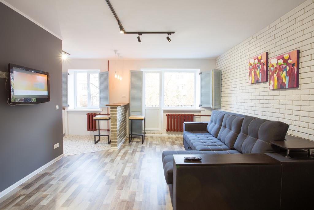 Loft Apartment Near Botanical Garden คาร์คิฟ ภายนอก รูปภาพ