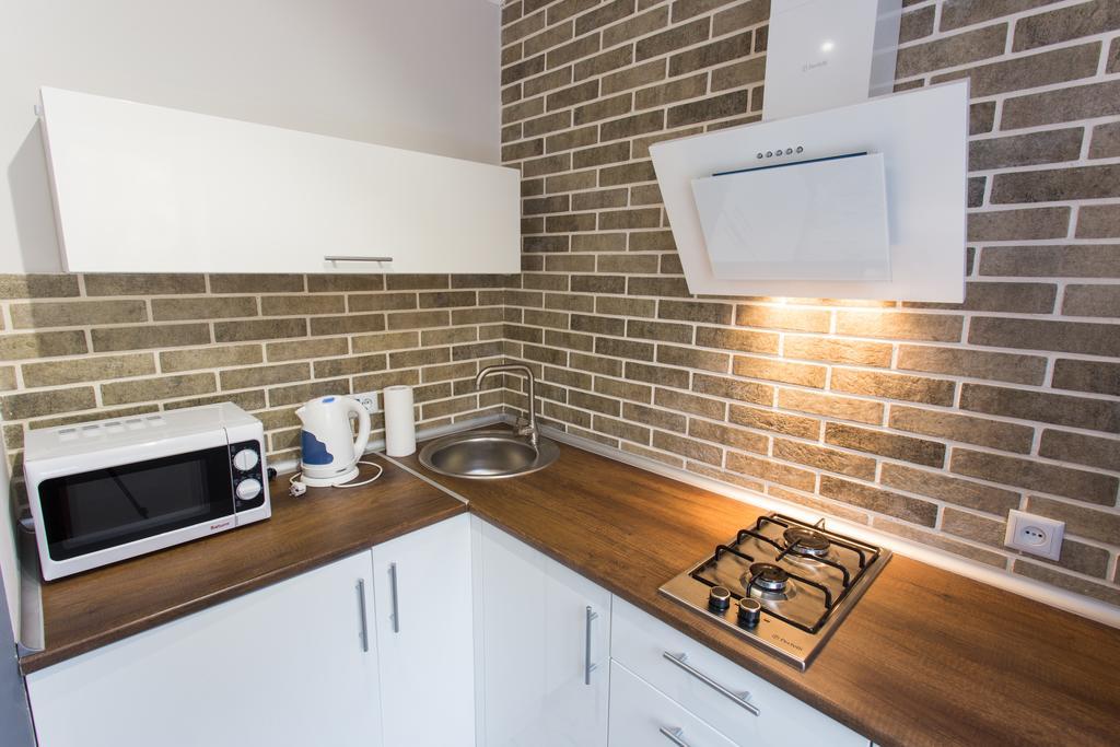 Loft Apartment Near Botanical Garden คาร์คิฟ ภายนอก รูปภาพ